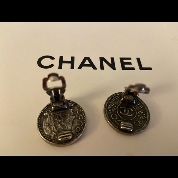 Chanel earrings RARE - Picture 6 of 6